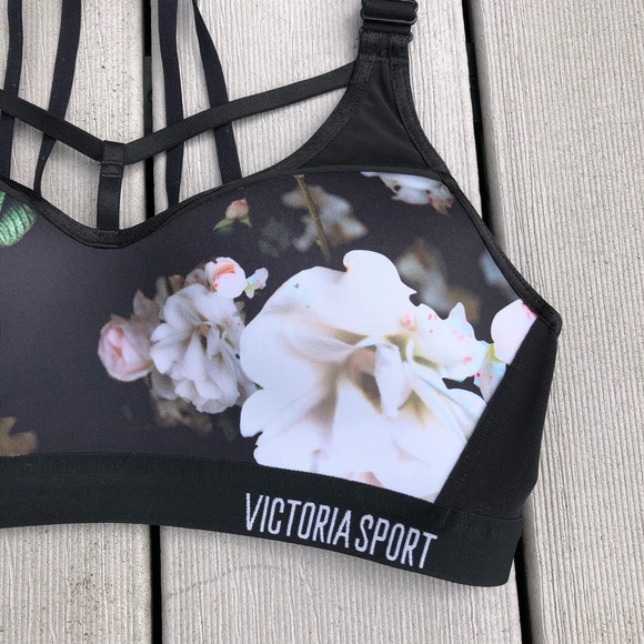 VICTORIA’S SECRET lightly lined sport bra, sz 32C - Picture 2 of 11